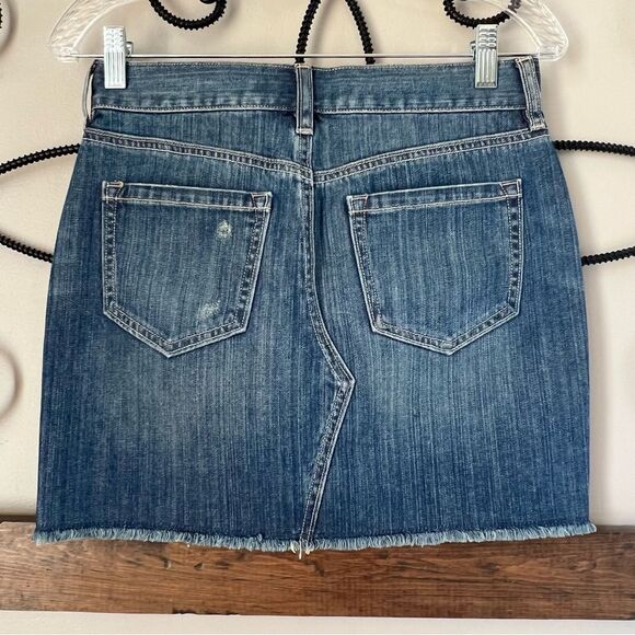 Old Navy Distressed High Waist Mini Denim Jean Skirt Size 0 - Picture 3 of 13